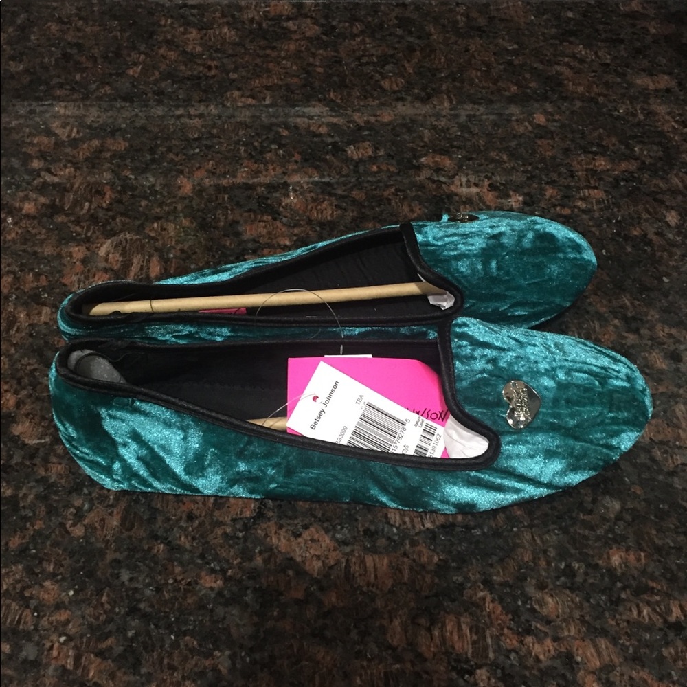 Teal velvet Betsey Johnson slippers - Picture 2 of 8