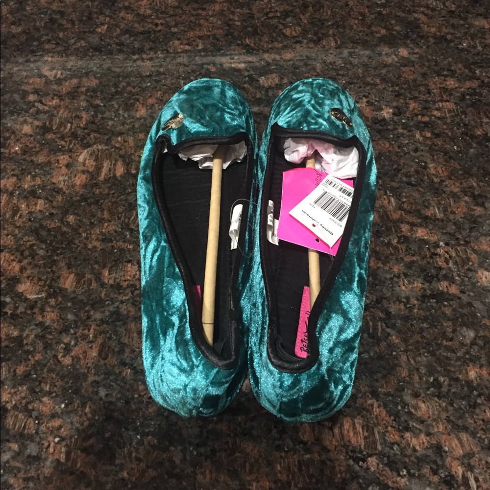 Teal velvet Betsey Johnson slippers - Picture 3 of 8