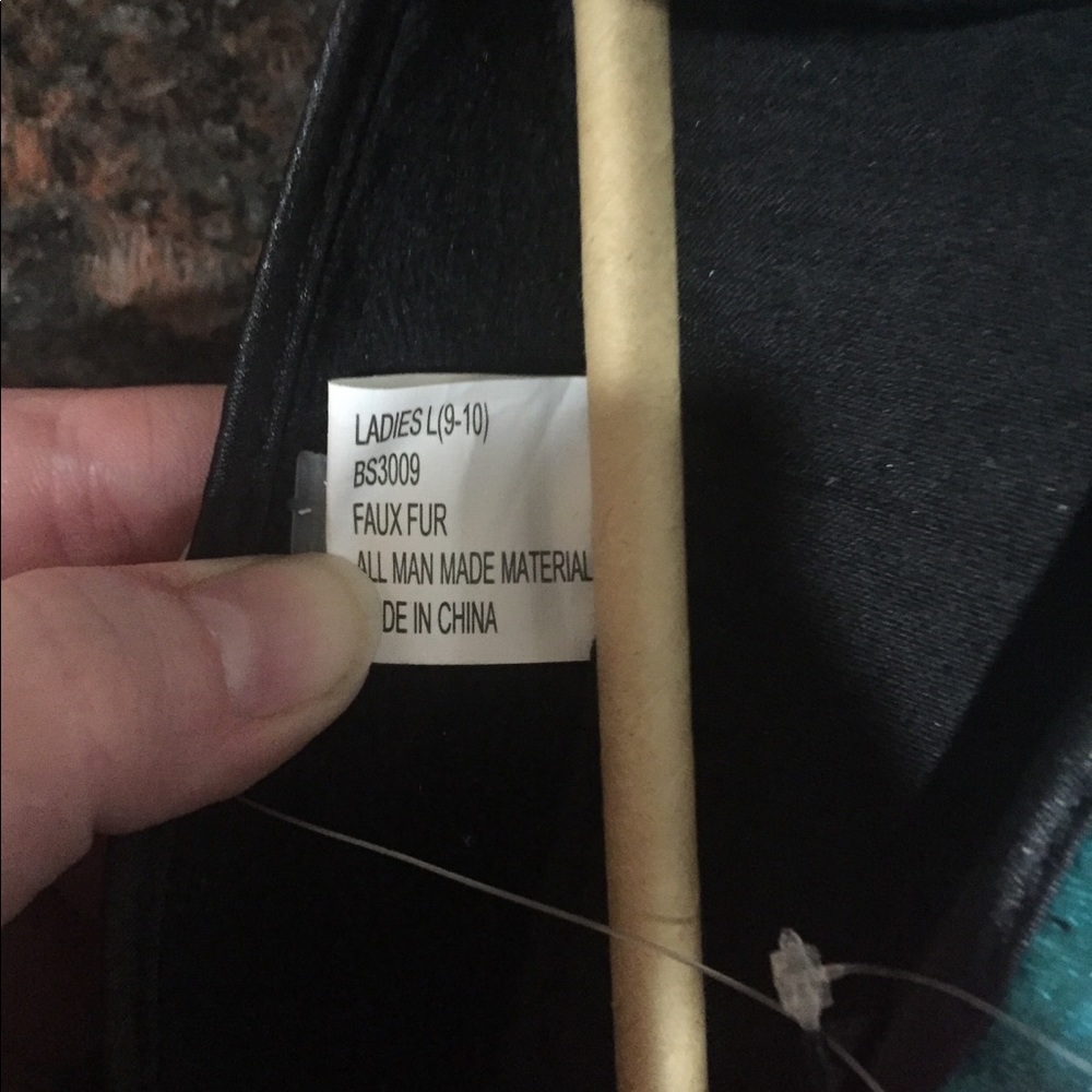 Teal velvet Betsey Johnson slippers - Picture 8 of 8