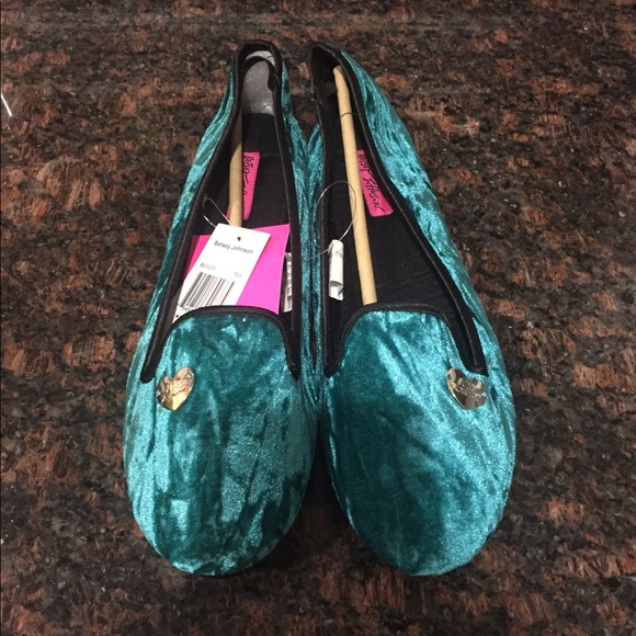 Betsey Johnson Shoes - Teal velvet Betsey Johnson slippers