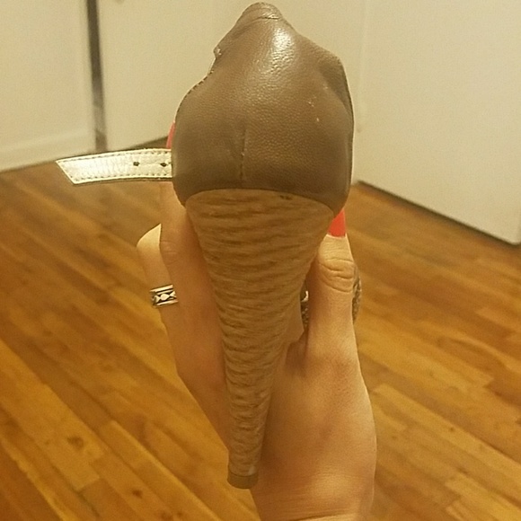 Sandals - Picture 5 of 8