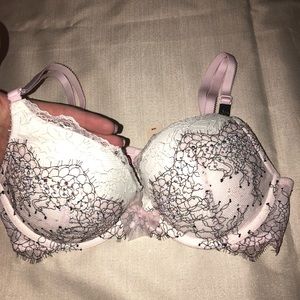 Victoria’s Secret Bra 36B- Push up