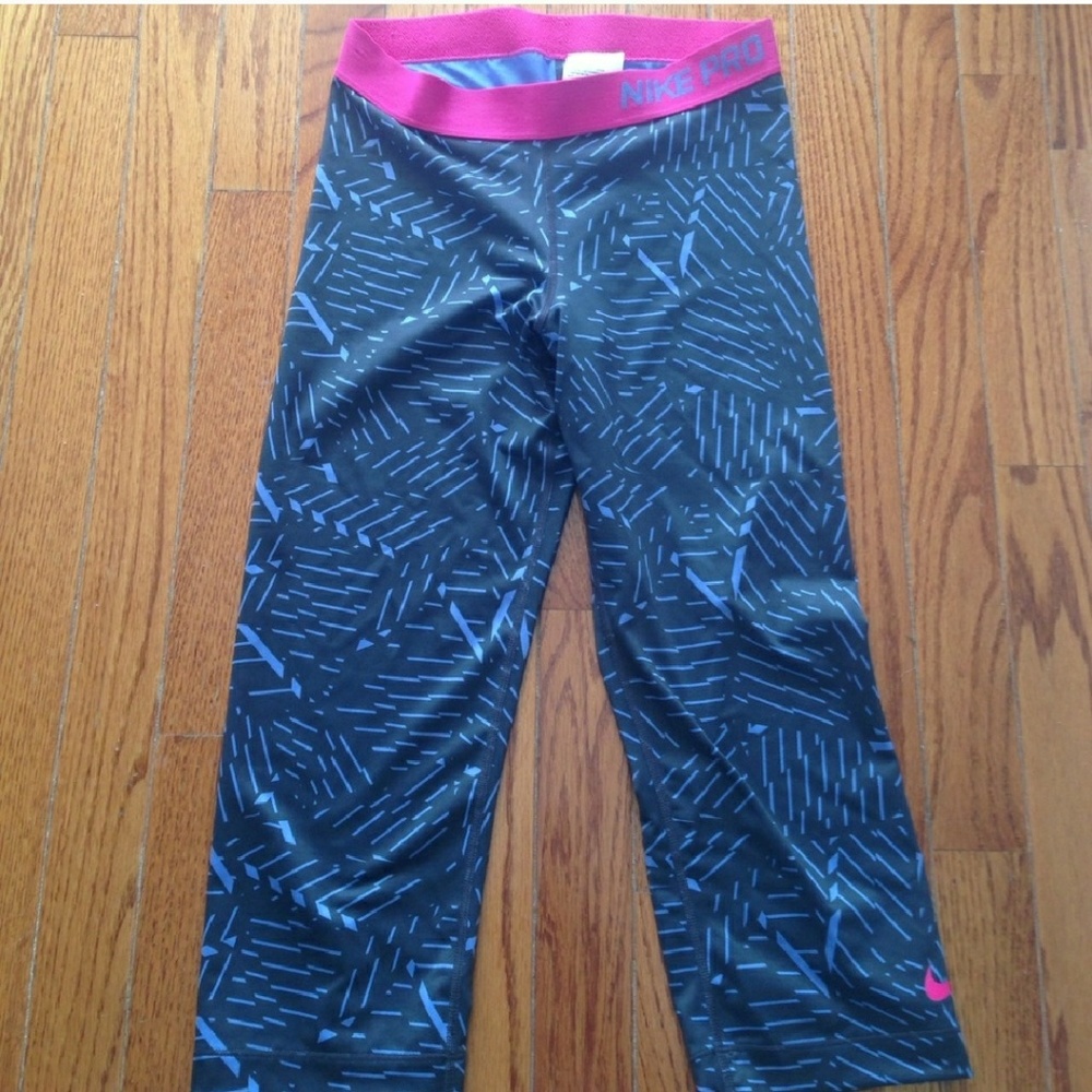 Nike Pro Dri-Fit Capris