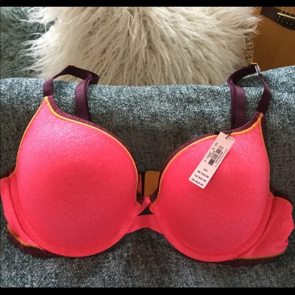 Victoria's Secret Other - Victoria’s Secret Perfect Shape Bra 36 C