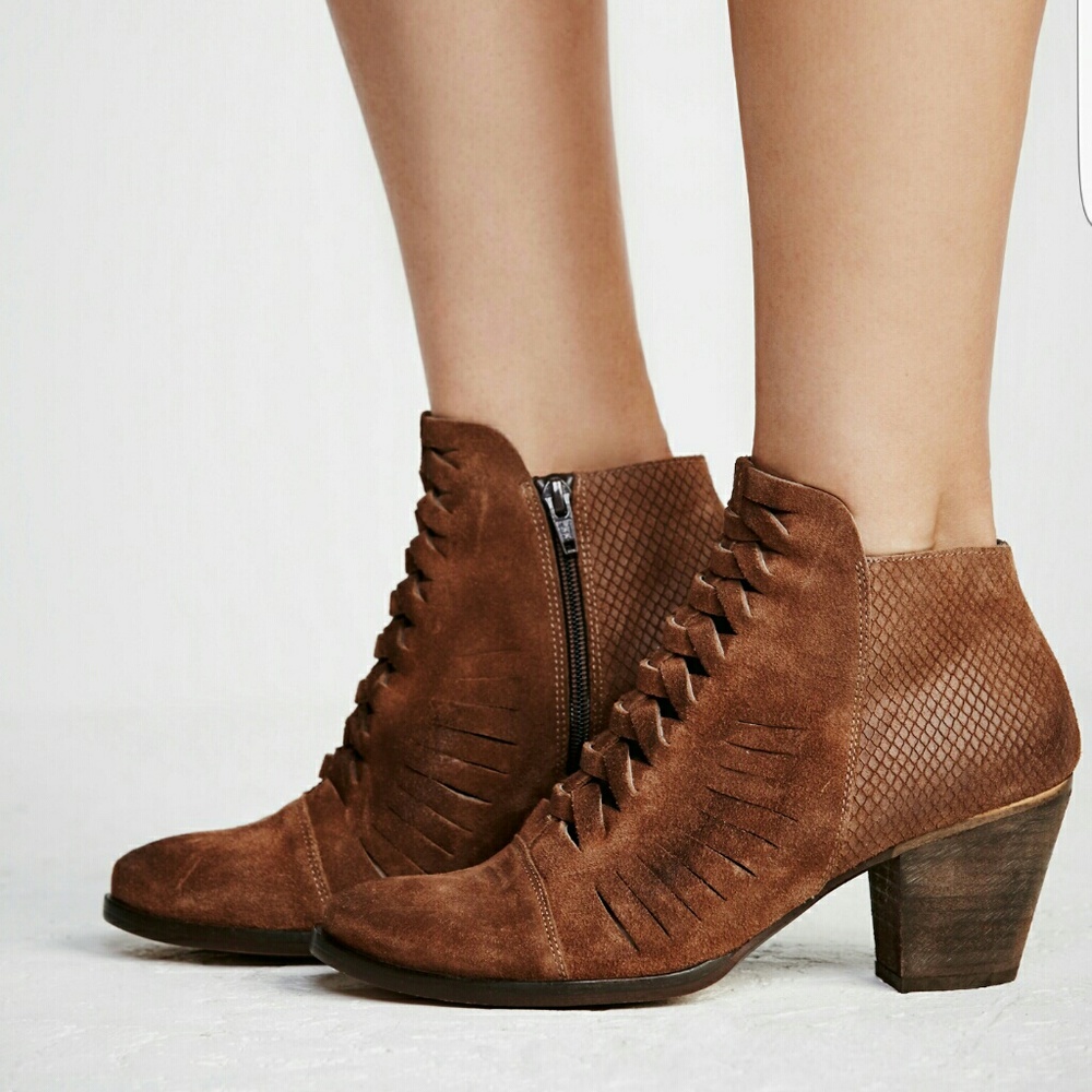 Free People Loveland Boot Sz 37
