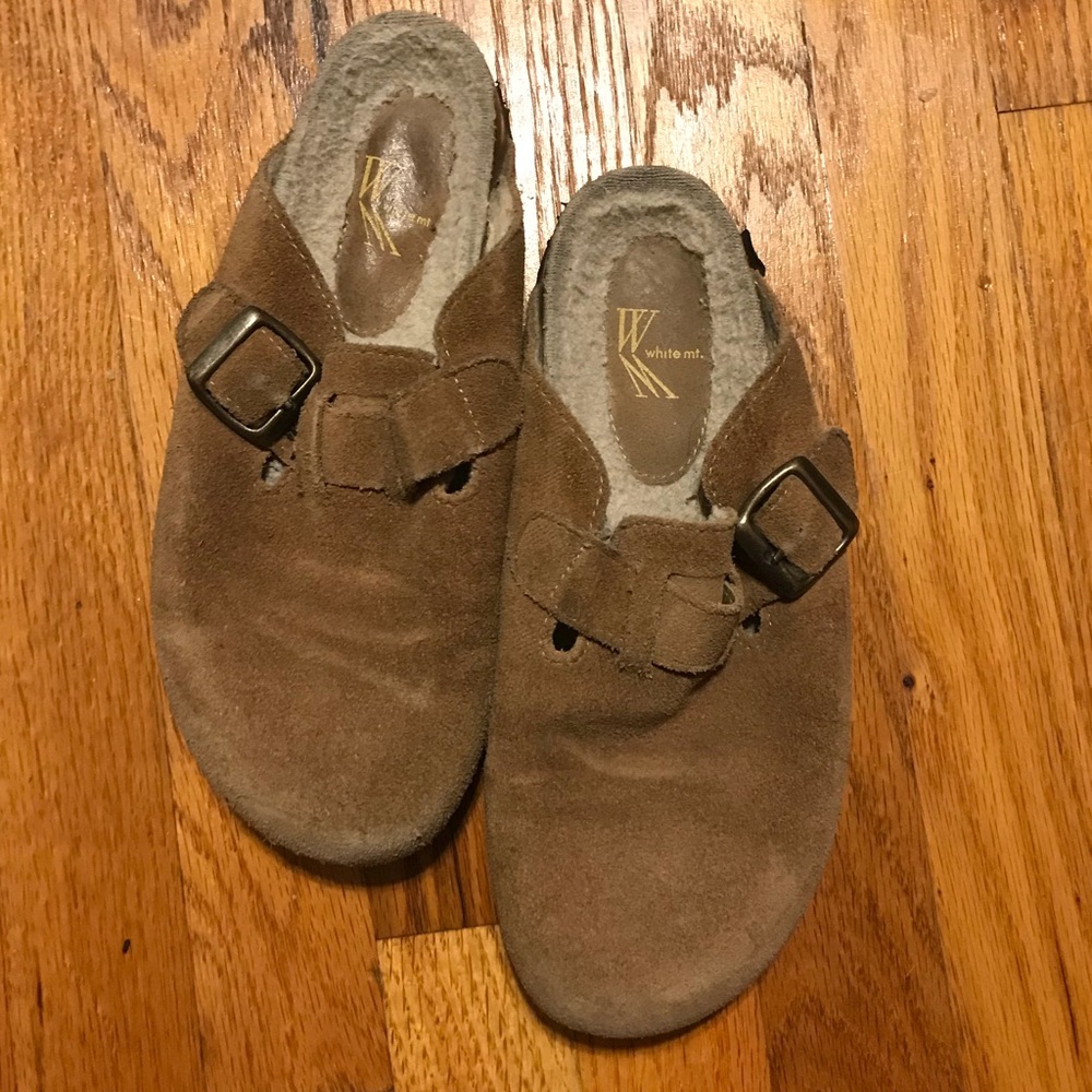 White Mountain Clogs