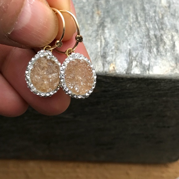 Blushed Druzy earrings with Swarovski crystals - Picture 4 of 5