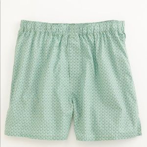 NWOT Vineyard Vines green whale boxers