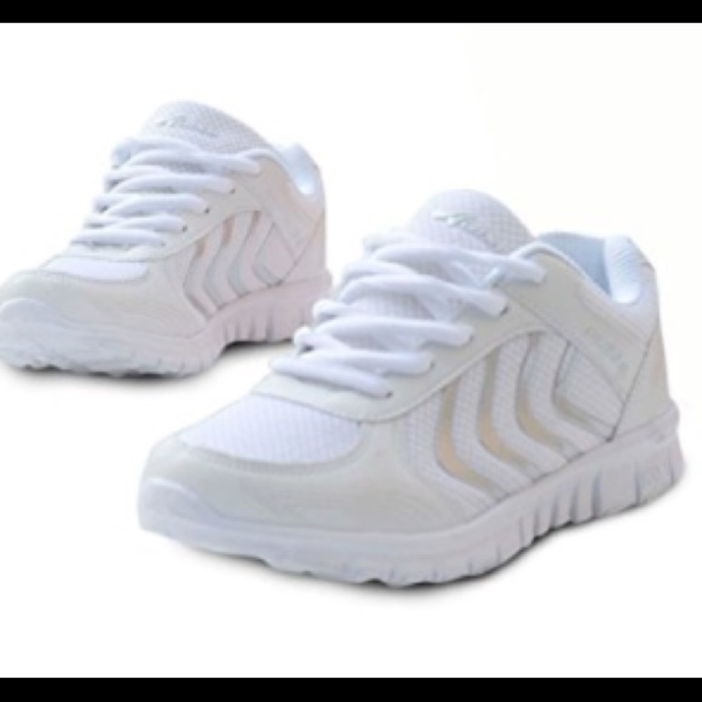 NEW Women’s Athletic Mesh Breathable Sneakers.
