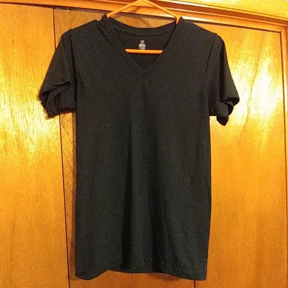 Plain black t-shirt