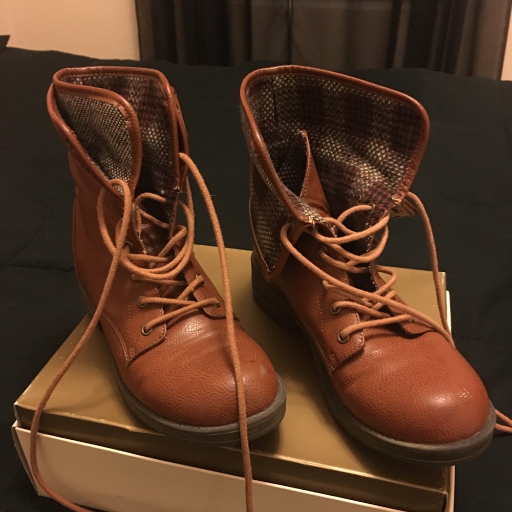 Ankle boots