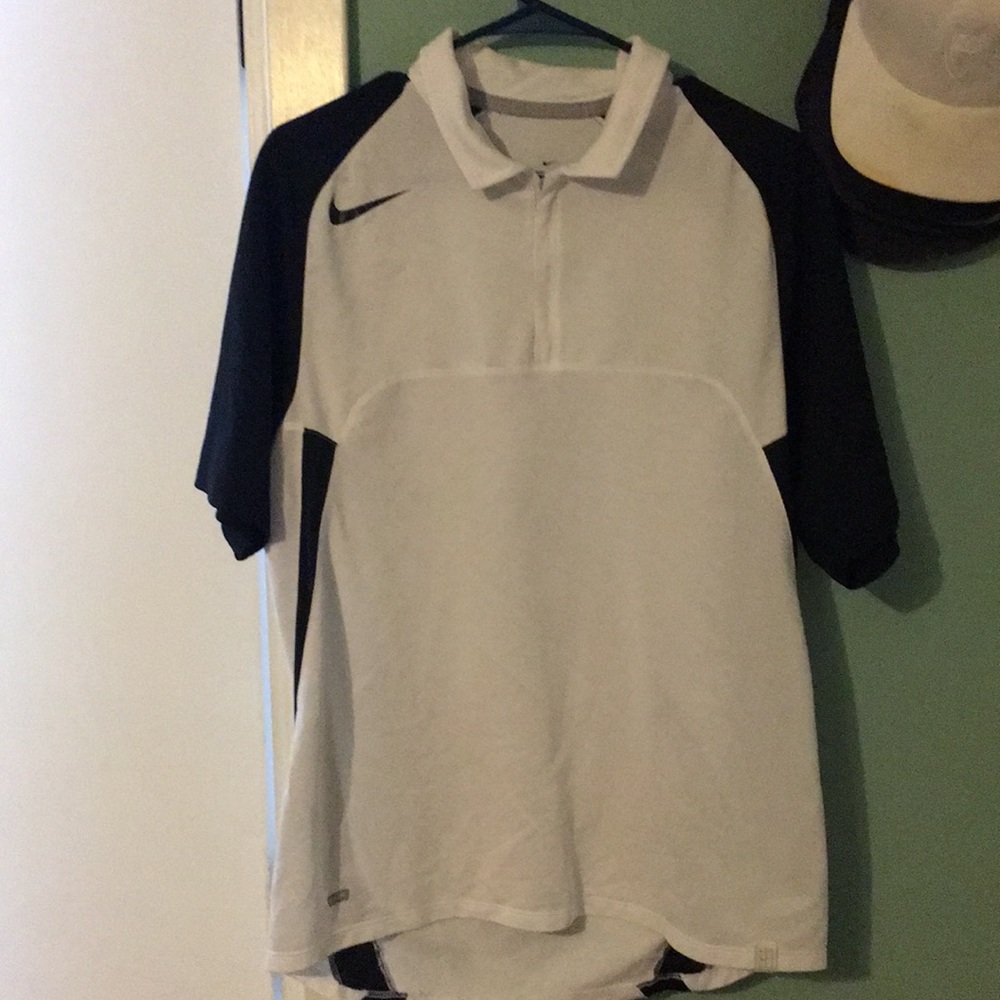Black and white Nike shirt