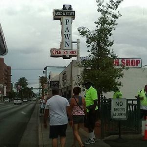 Meet your Posher, Dustin