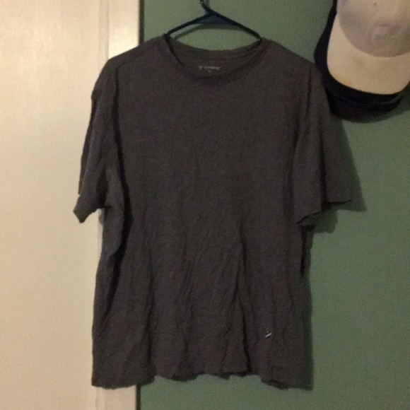 Gray shirt - Picture 1 of 2