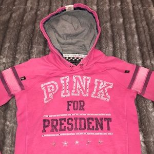 PINK Sweatshirt XS. Good used condition. No damage