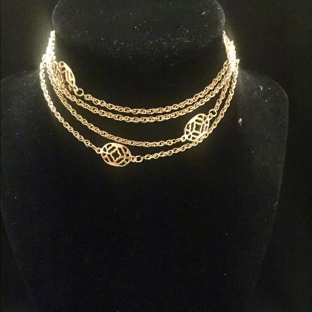 CoCo gold necklace