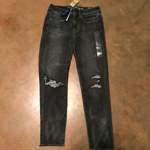 Women’s AE high rise crop jeans