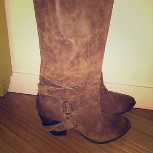 Women’s size 13 Brown heeled boots