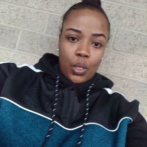 Meet your Posher, Monay