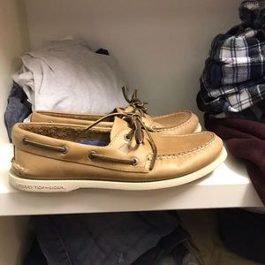 Sperry Topsiders