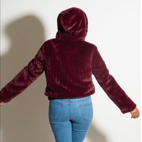 | new | fur hooded jacket - Picture 5 of 7