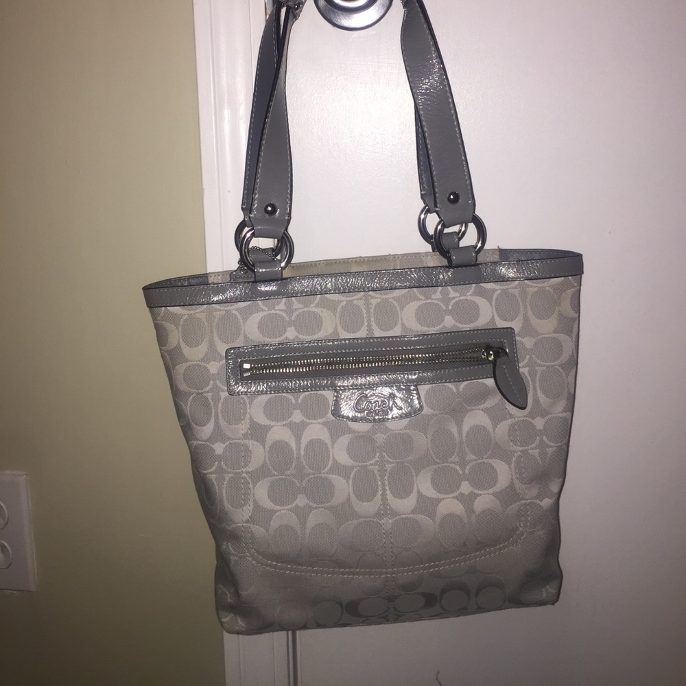 Coach bucket shoulder bag