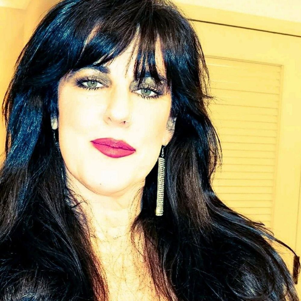 Meet your Posher, Sharon