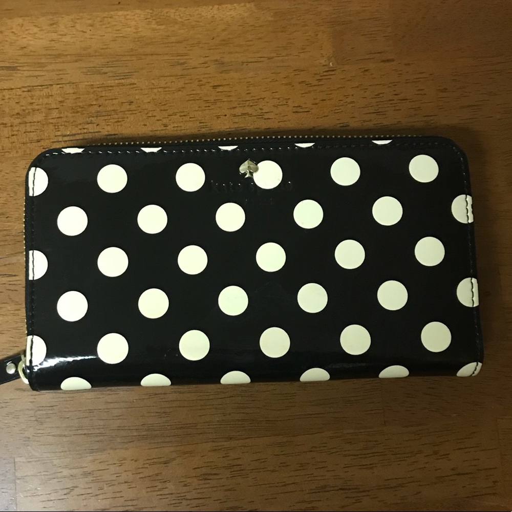 ♠️ Kate Spade ♠️ cream and black wallet