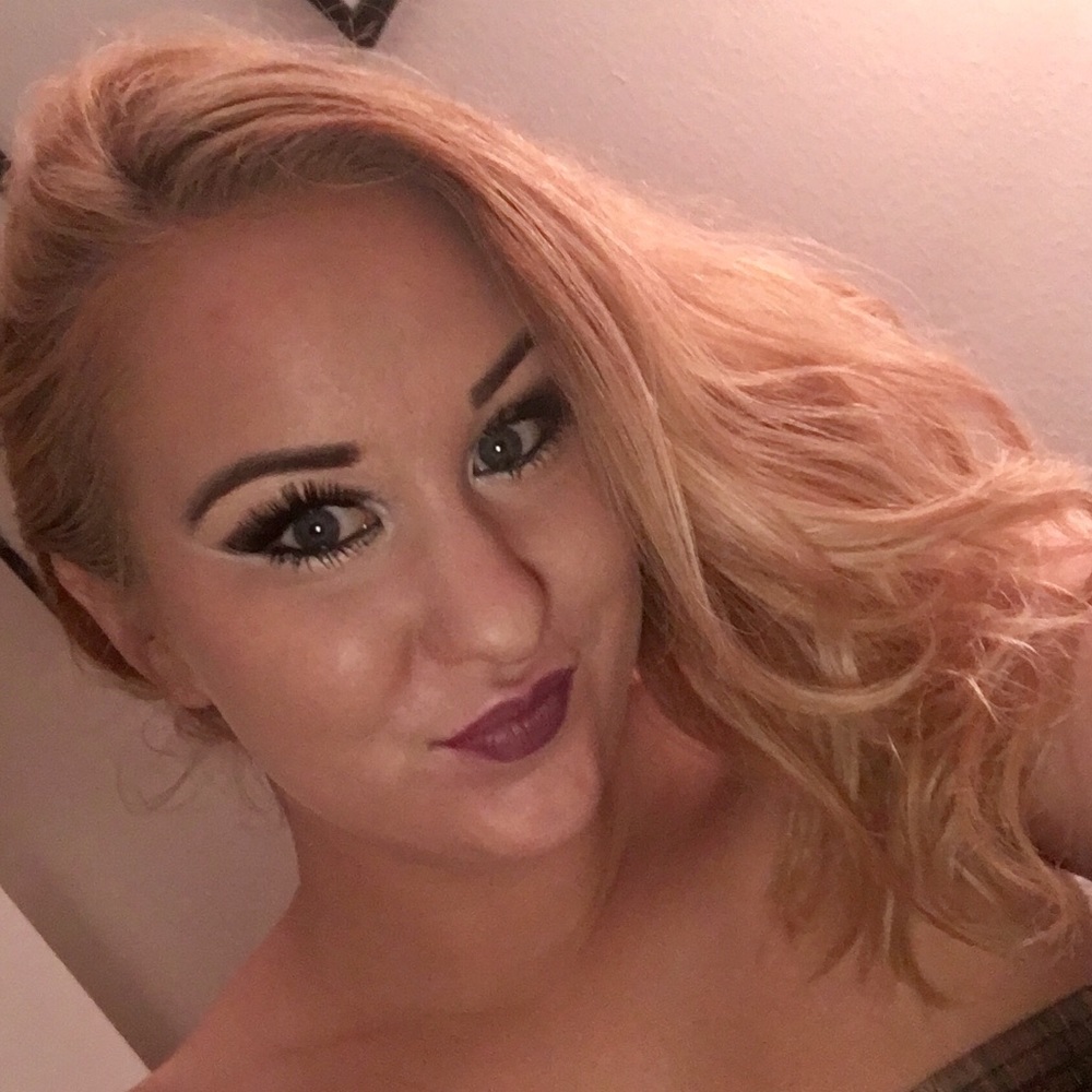 Meet your Posher, Hannah