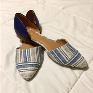 Tommy Hilfiger Navy & Ivory Flats!!!