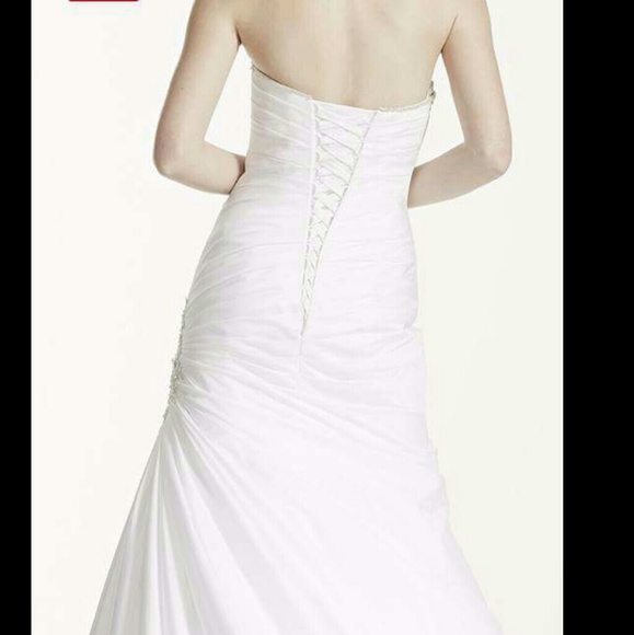 David's Bridal Wedding Dress - Picture 5 of 6