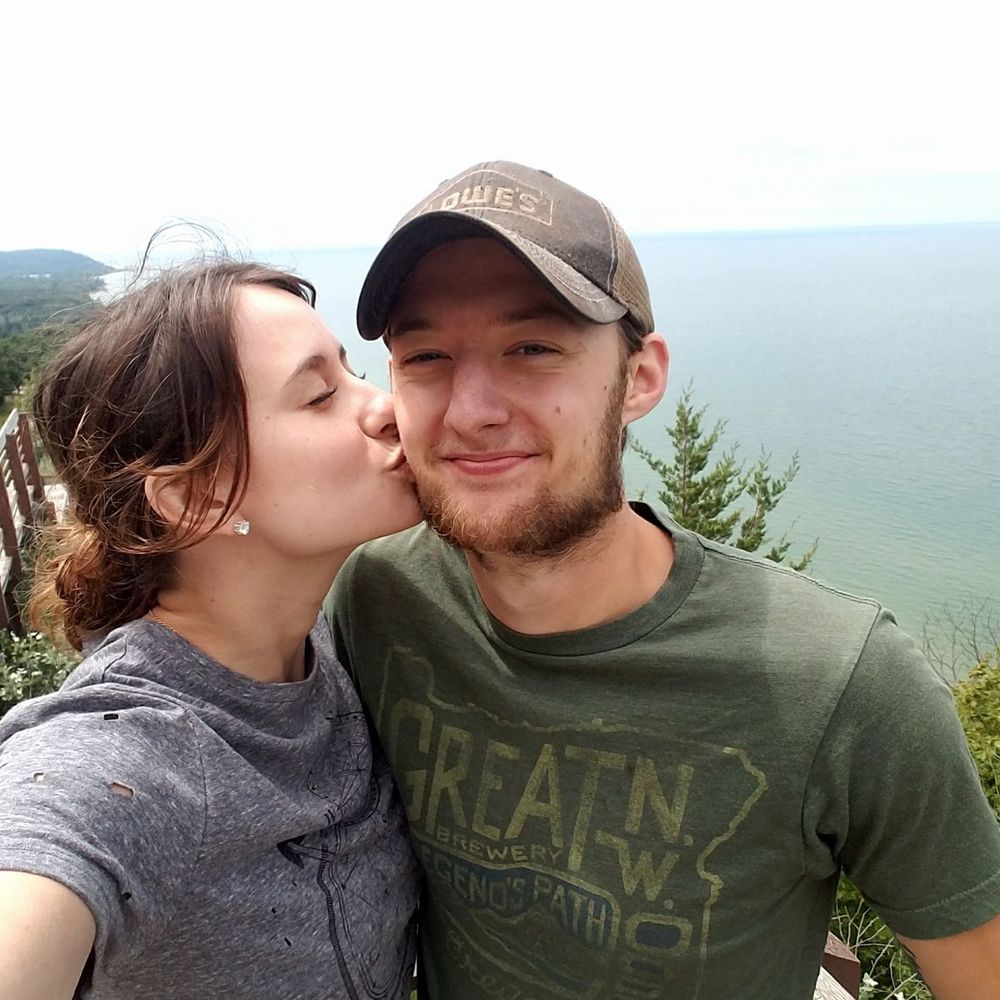 Meet your Posher, Caylin