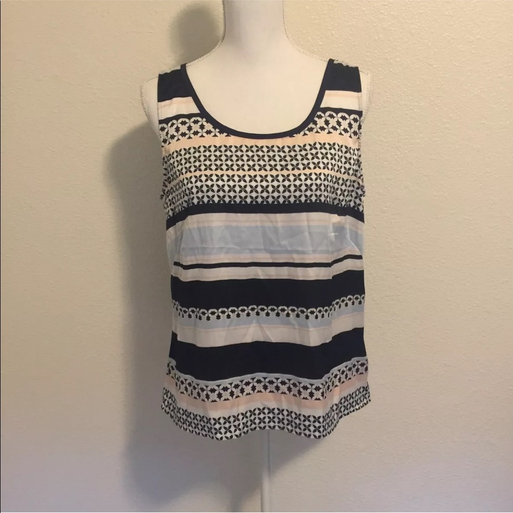H & M Sleeveless Patterned Blouse