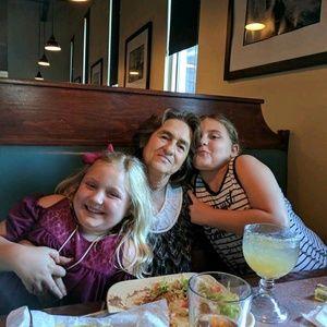 Meet your Posher, Cindy