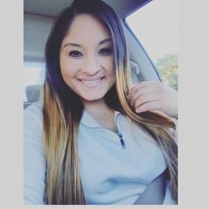 Meet your Posher, Claudia