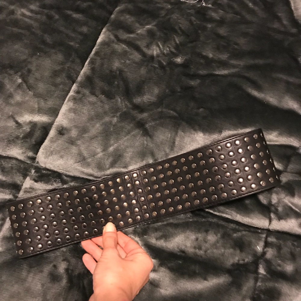 Betsey Johnson belt ⭐️ - Picture 1 of 2