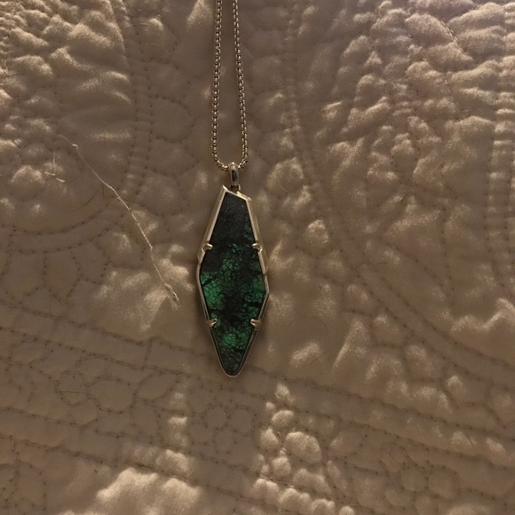 Kendra Scott necklace - Picture 1 of 2