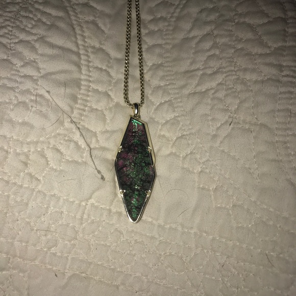 Kendra Scott necklace - Picture 2 of 2