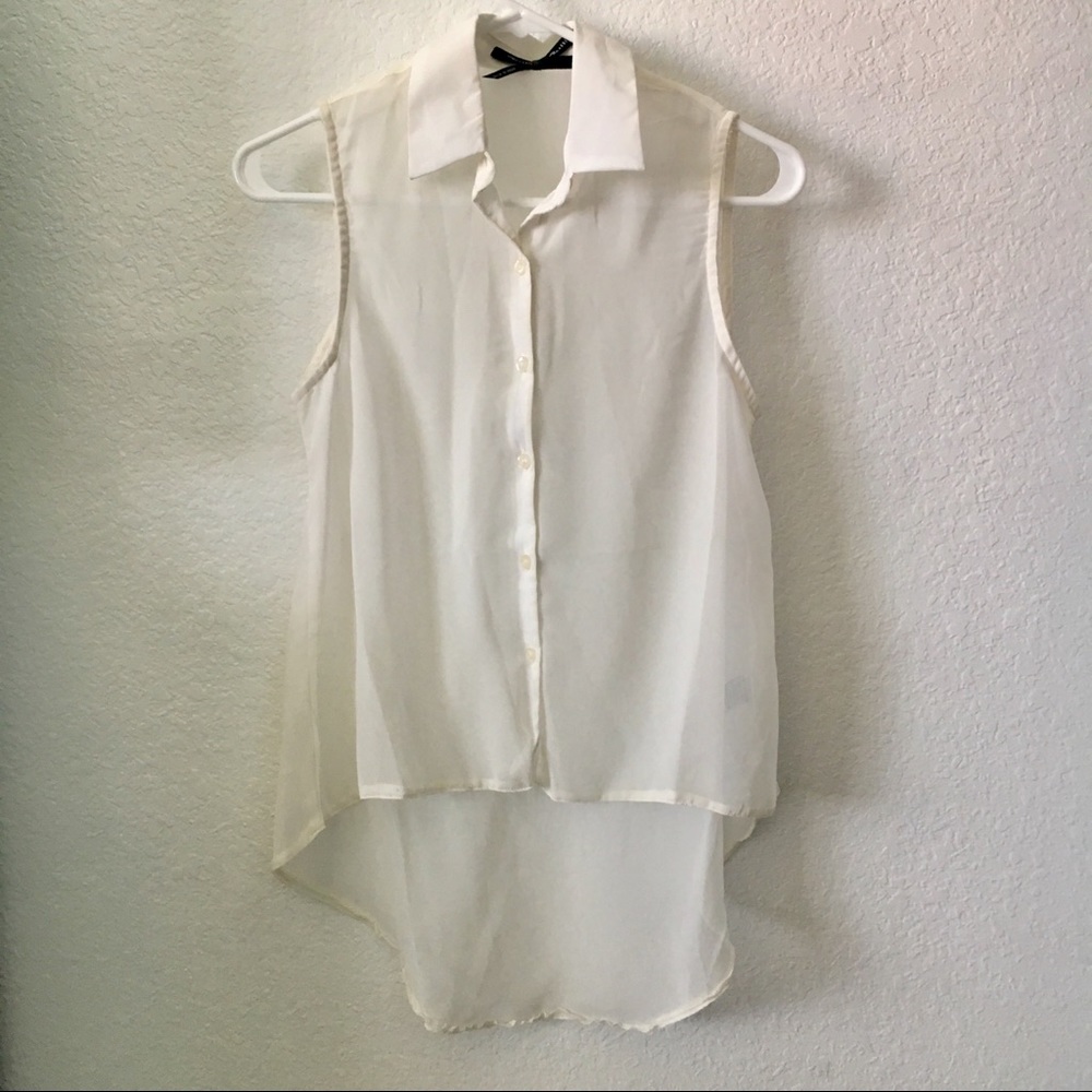 White sleeveless tank