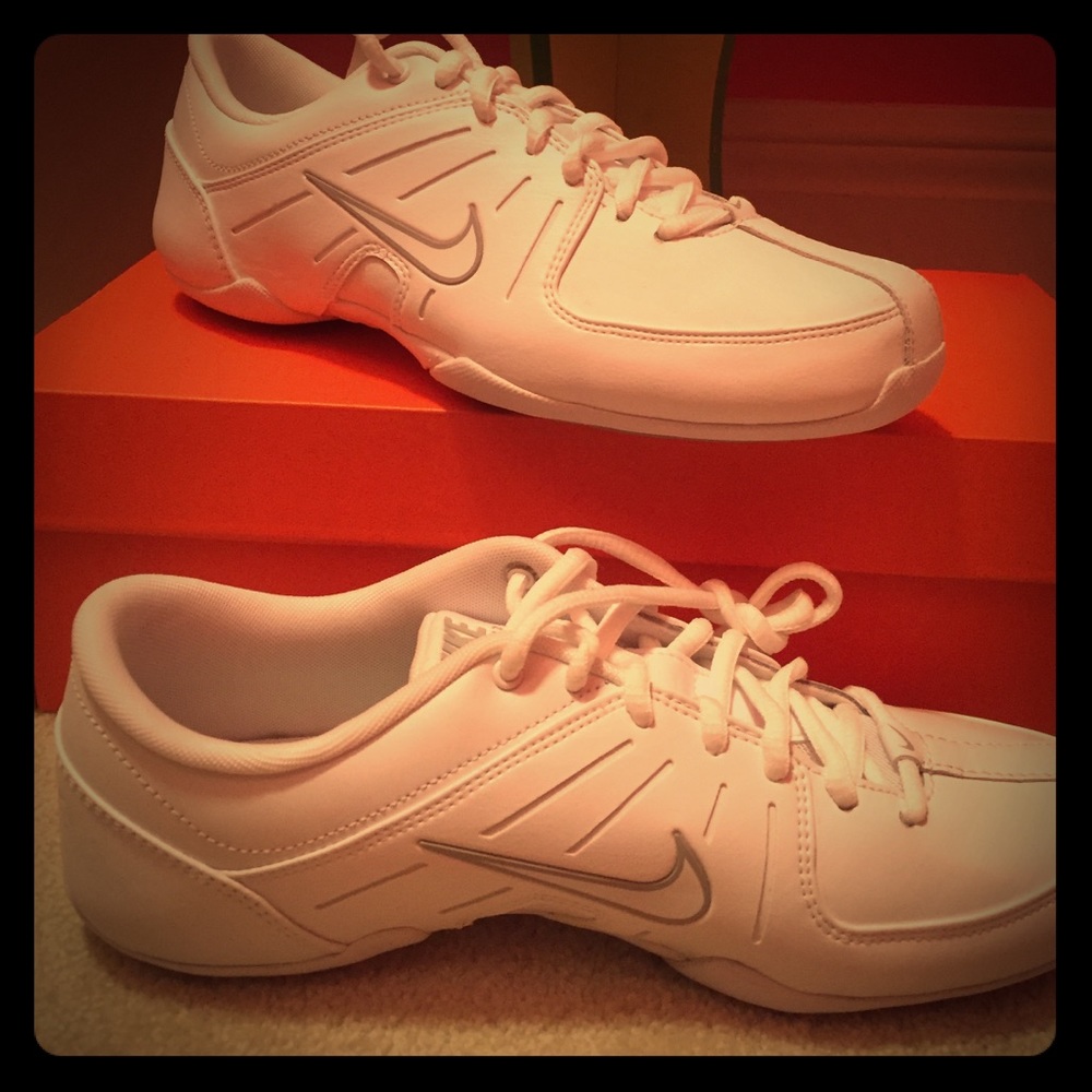 White Air Mix Down Cheer II