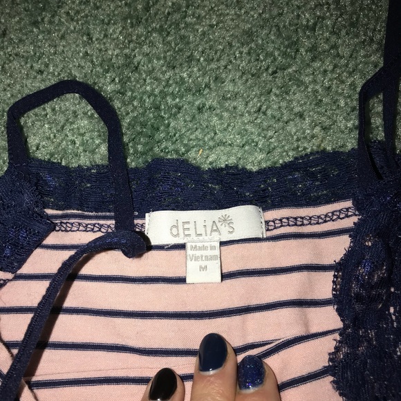 FLASH SALE 2 for 1 dElia’s Floral Sweater & Cami - Picture 4 of 4