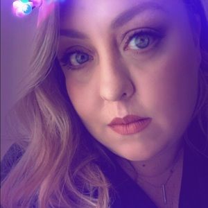 Meet your Posher, Lily