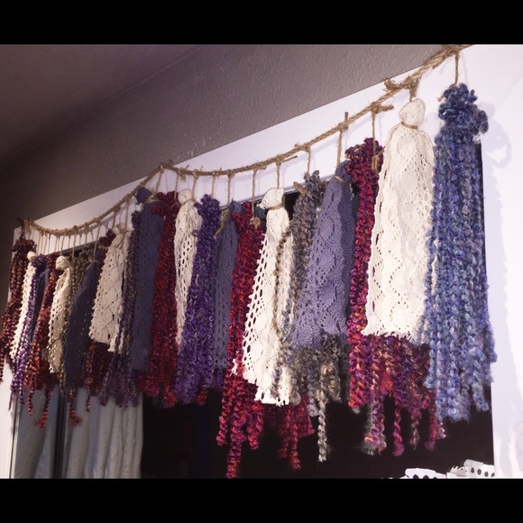 ☼hand-made wall tassles - Picture 3 of 3