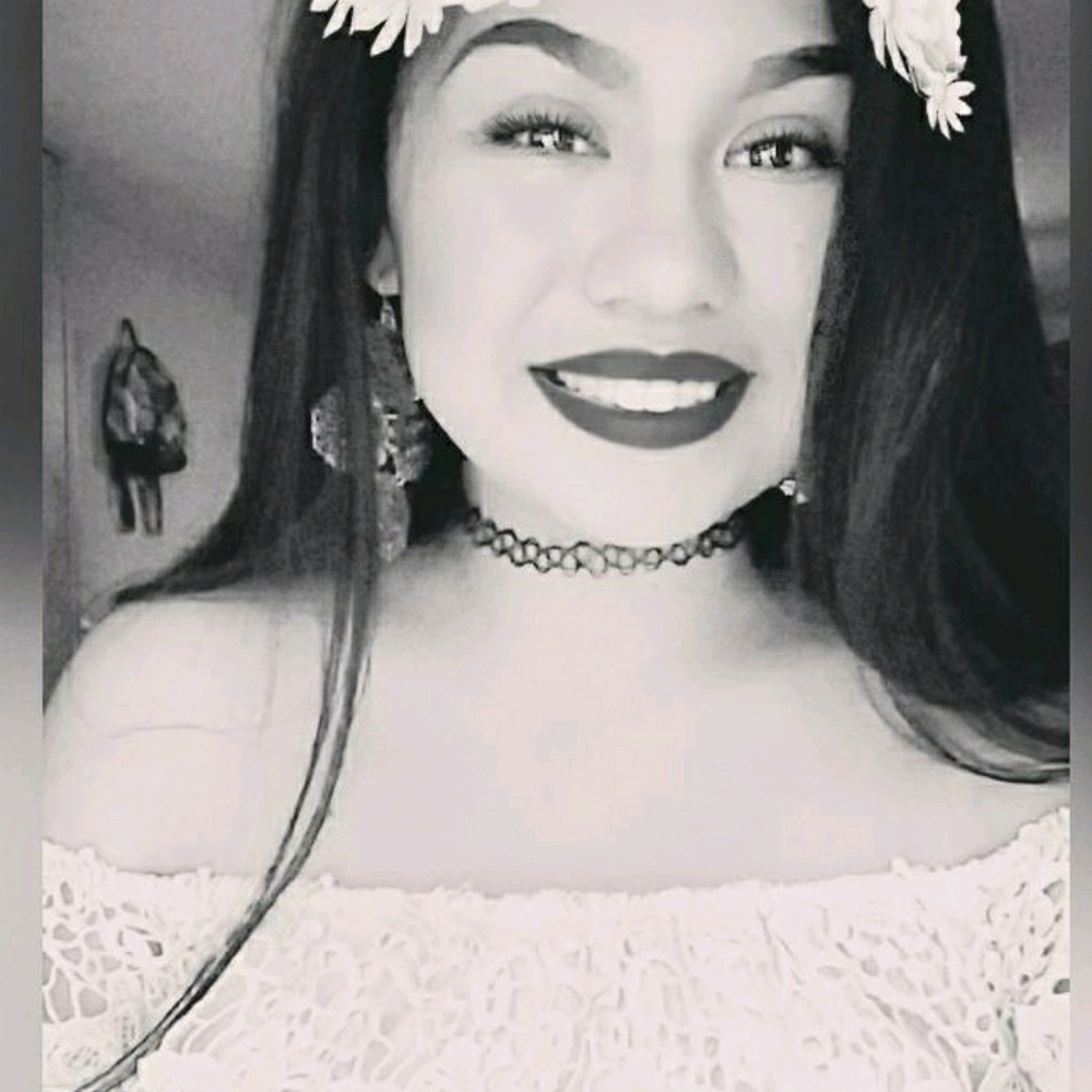 Meet your Posher, Yolanda