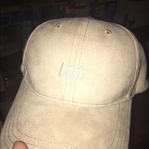 Rue 21 “Lit” hat