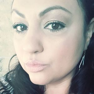 Meet your Posher, Candy