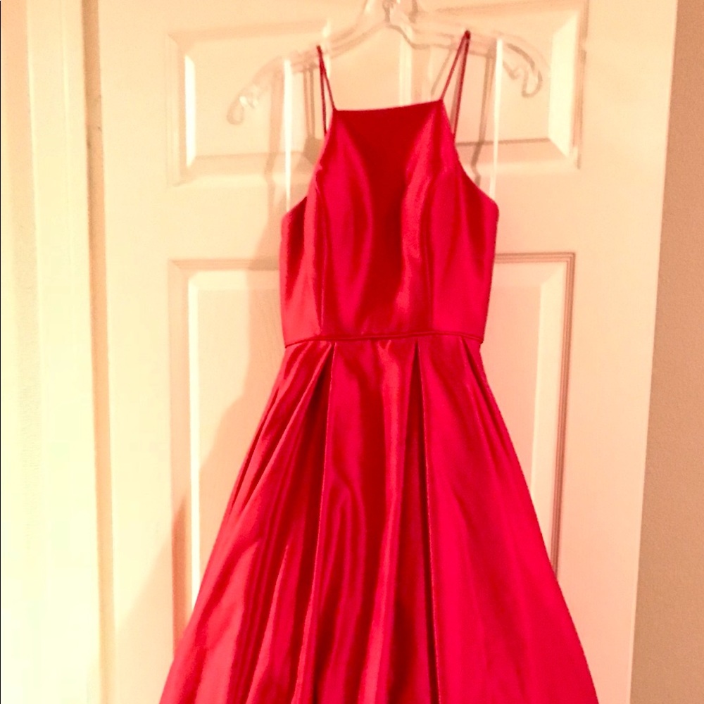 Red dress...just gorgeous on!!