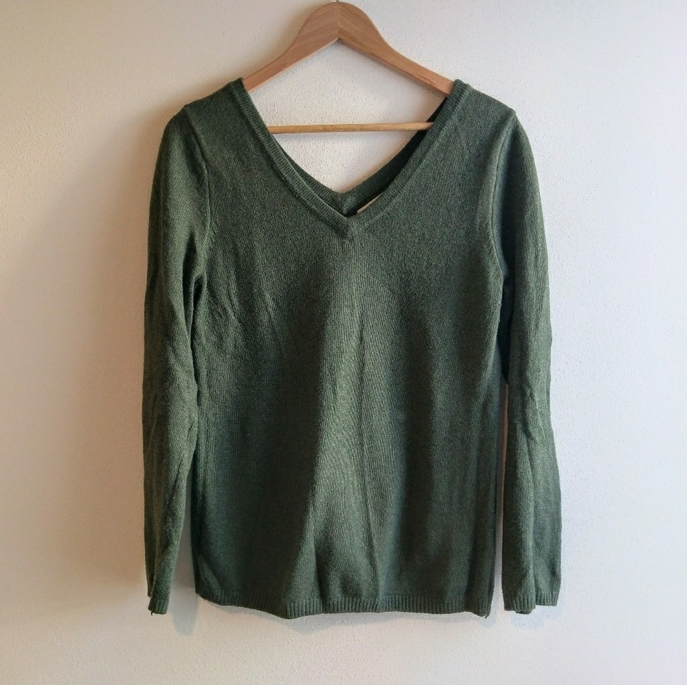 Old Navy V-Neck Sweater