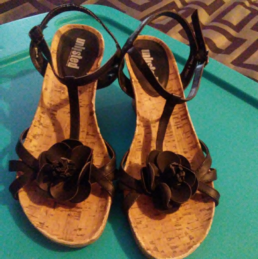 Size 8, Unlisted:A Kenneth Cole sandal