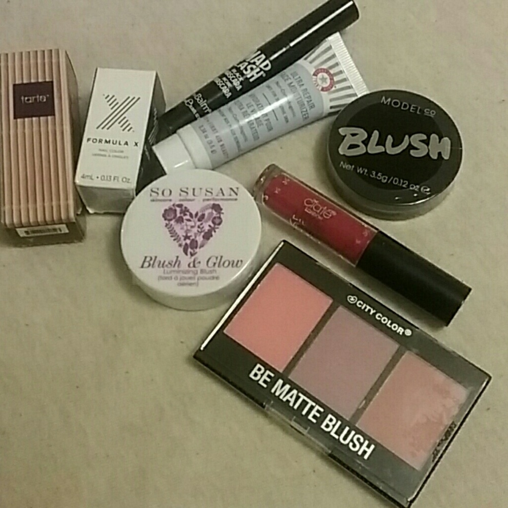 Ipsy Lot of 8 sample size make up & nail polish